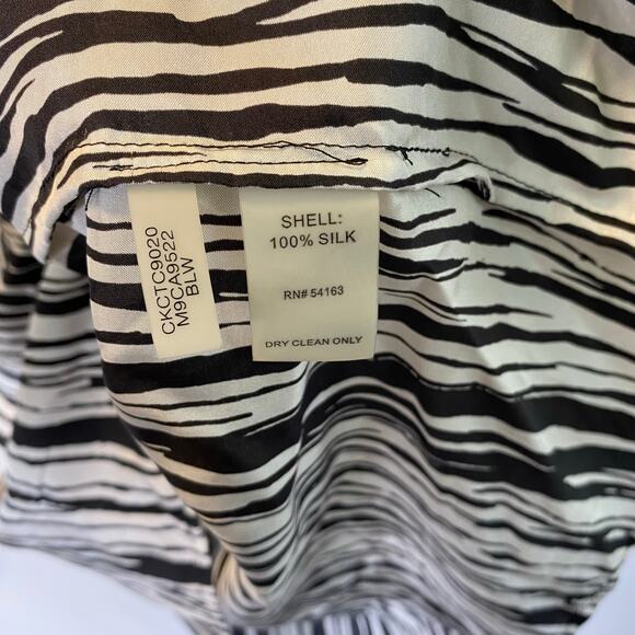 Calvin Klein Women’s Medium Silk Zebra Stripe 3/4 Sleeve Blouse Top - Picture 6 of 9